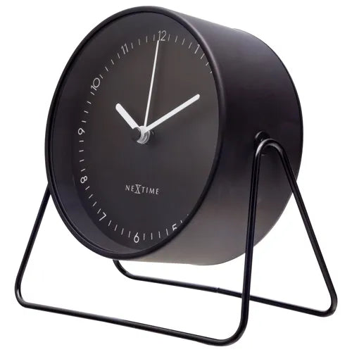 Réveil Berlin Table noir cadran mat aiguilles aluminium design Jette Scheib NeXtime