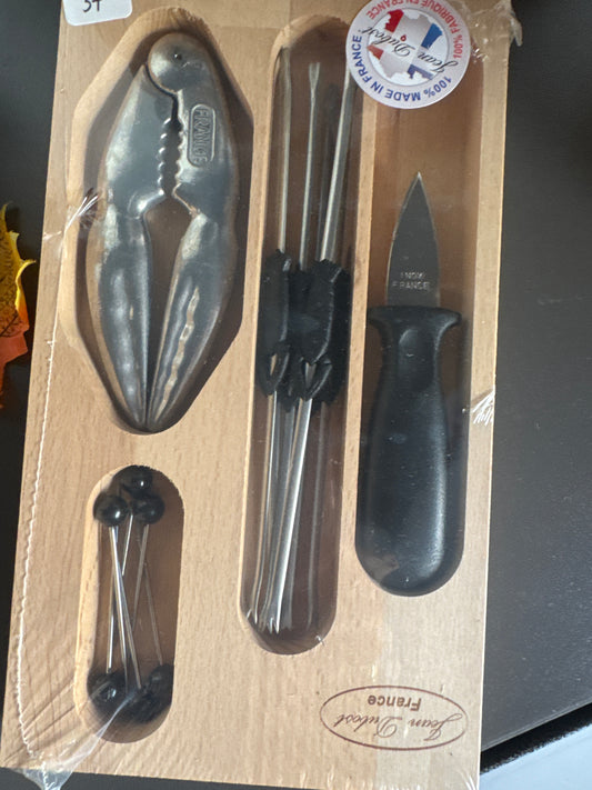 Coffret pour crustacés, Jean Dubost