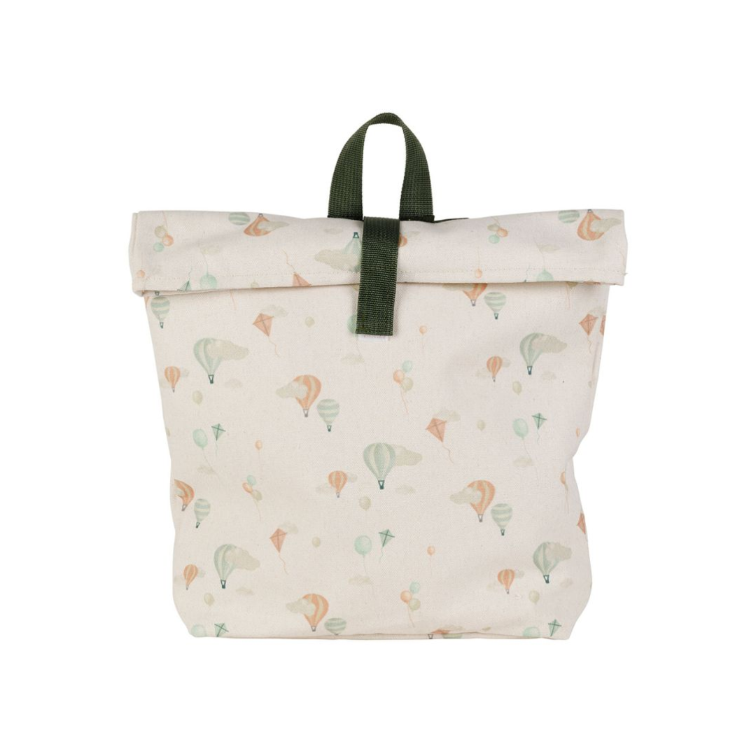 Petit sac à dos enfant en coton crème avec motifs montgolfières et cerfs-volants pastel, sangle de fermeture verte.