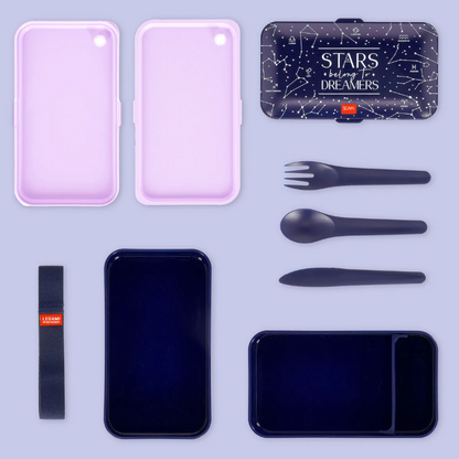 Vue éclatée de la boîte repas Stars montrant les compartiments empilables et le kit couverts.