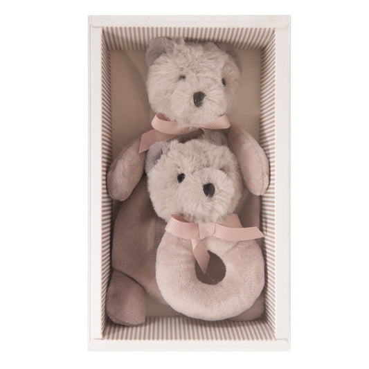 Coffret cadeau de naissance Amadeus Les Petits comprenant une peluche ours beige et un hochet assorti en polyester.