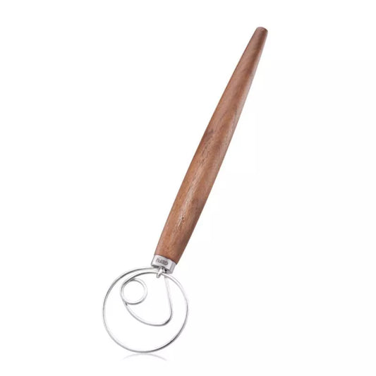 Fouet danois en acier inoxydable avec manche en bois de noyer. Idéal pour pâte dense. Nettoyage facile. Dimensions 32 cm.