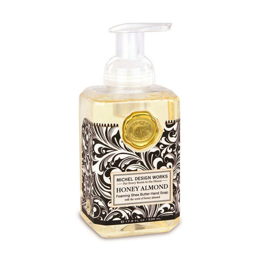 Flacon de savon moussant Honey Almond Michel Design Works 530ml, décor d'abeilles et de fleurs d'amandier.