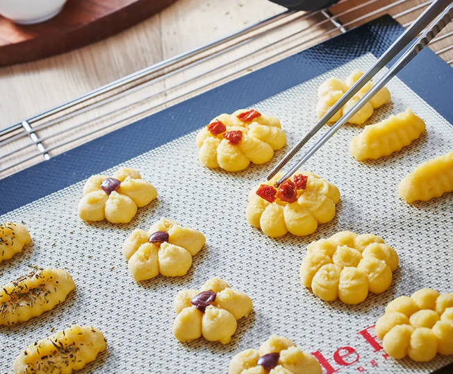 Pince de précision en acier inoxydable De Buyer