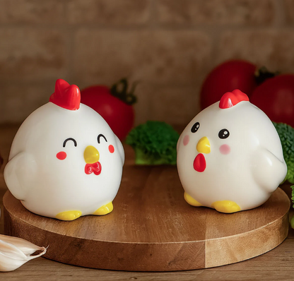 salière et poivrière en forme de poules déco de table
