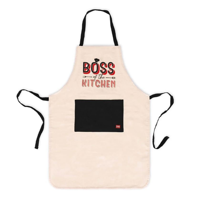 Tablier de cuisine noir Legami avec inscription The Boss Super Chef et poche avant.